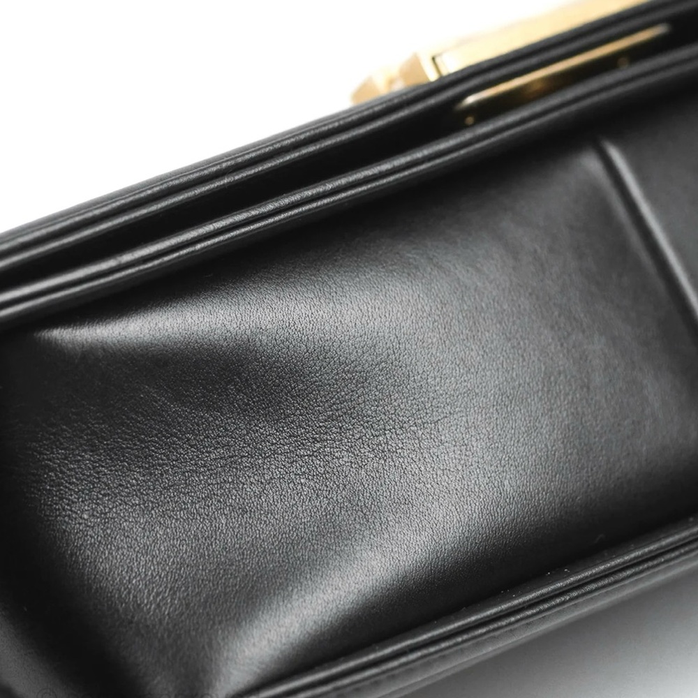 CHANEL Black and Gold Lambskin Boy Bag - Picture 8 of 15